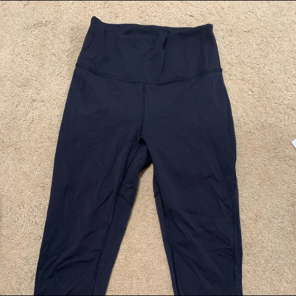 Black Lululemon leggings